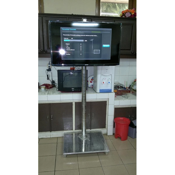 Standing Bracket LCD TV 32 "– 50" Stainless Steel is strong and Sturdy 