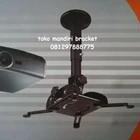 Bracket tv proyektor merek Kenzo type  KZ 66  1